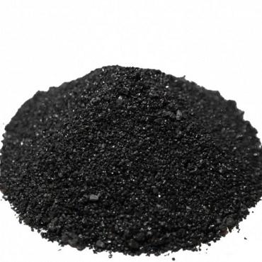 Zilverzand zwart (niet op de tegels laten liggen afvegen telkens een beetje toevoegen en invegen.)