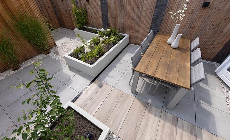 Tuin met verschillende materialen