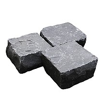 Vietnamees basalt kei 14x14x8-10 cm.